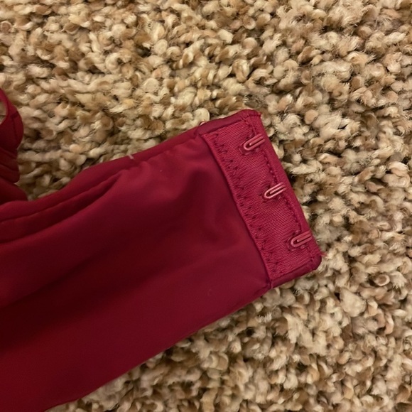 EUC Victoria’s Secret Body By Victoria unlined Demi bra - Picture 12 of 15